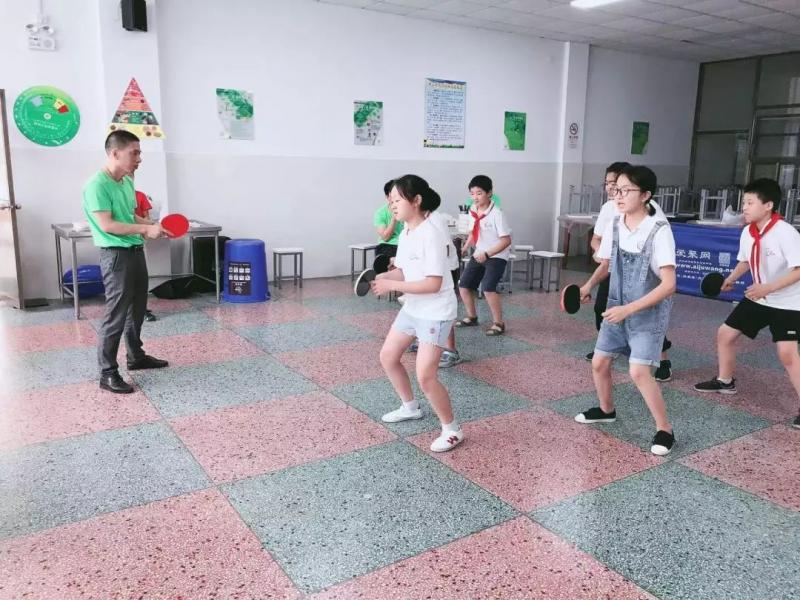 上海市社區(qū)<a href=http://017771.cn target=_blank class=infotextkey>健身</a>俱樂部