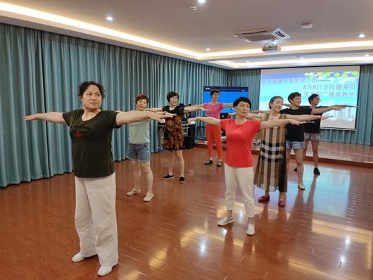 上海市社區(qū)<a href=http://017771.cn target=_blank class=infotextkey>健身</a>俱樂部 上海市社區(qū)<a href=http://017771.cn target=_blank class=infotextkey>健身</a>俱樂部
