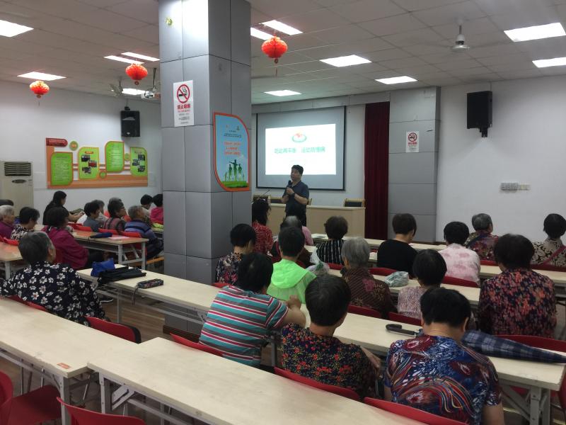 上海市社區(qū)<a href=http://017771.cn target=_blank class=infotextkey>健身</a>俱樂部