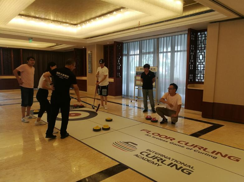 上海市社區(qū)<a href=http://017771.cn target=_blank class=infotextkey>健身</a>俱樂部