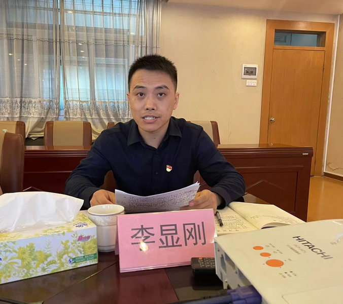 紅臉出汗 檢視問題—— 中共中山市小欖中學(xué)委員會召開2022年度民主生活會