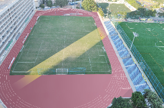 燕子崗體育場