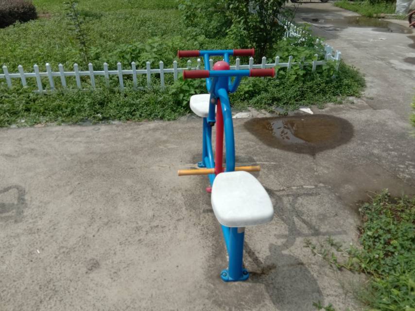 下肢鍛煉器