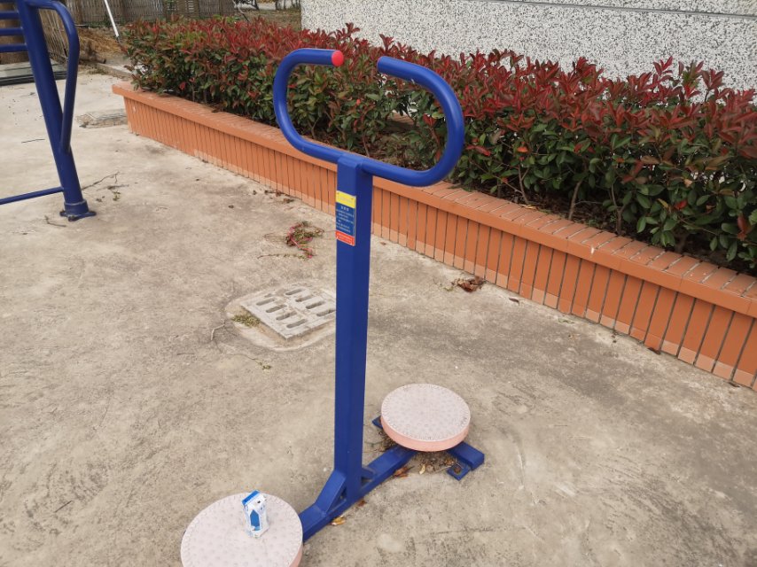 扭腰器