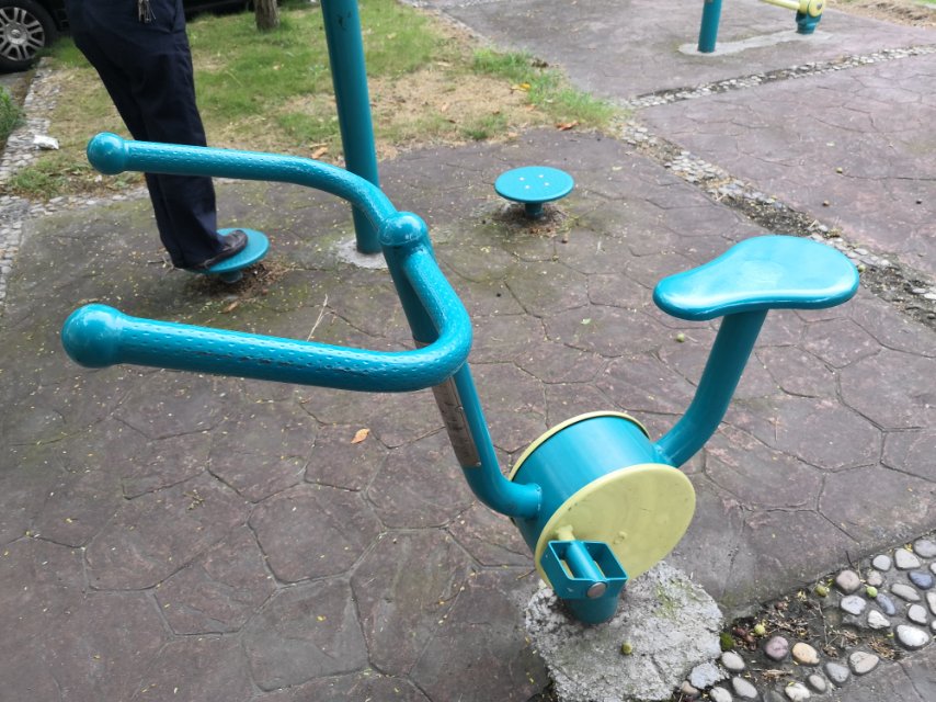 坐推器