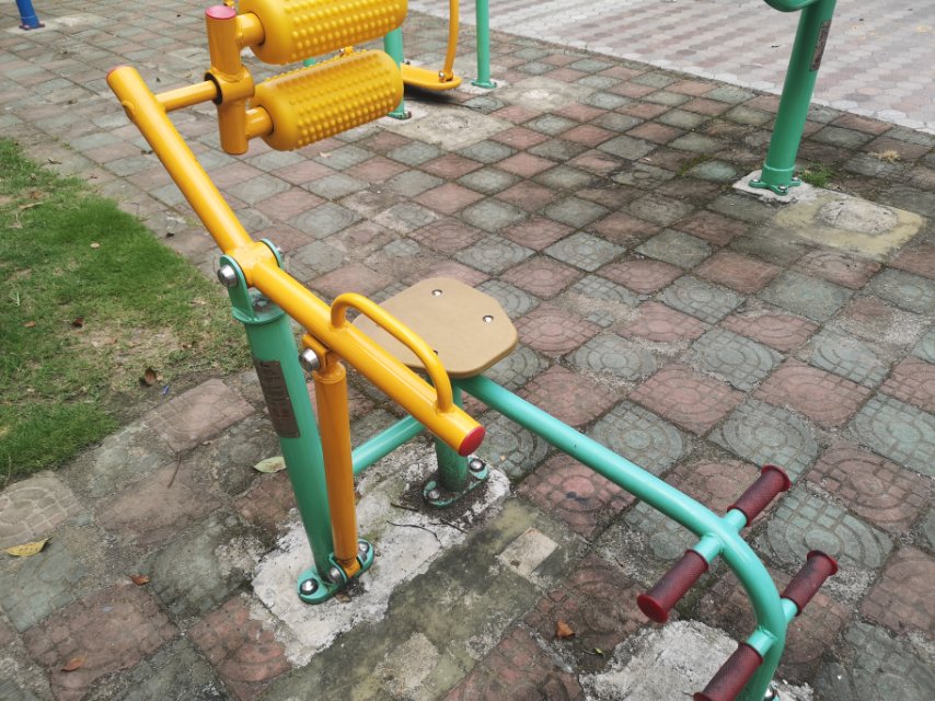 腹背鍛煉器