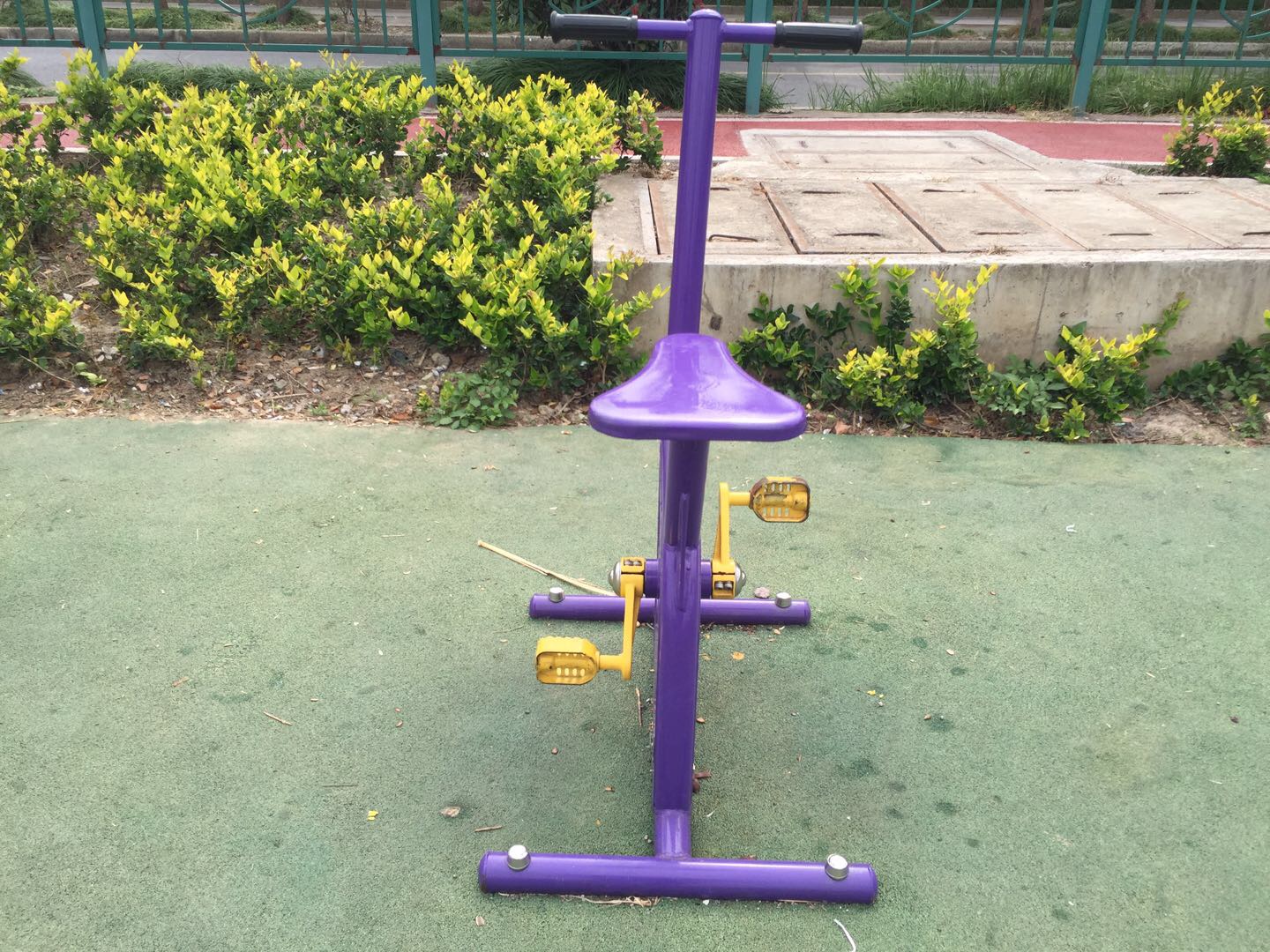 雙位健身車