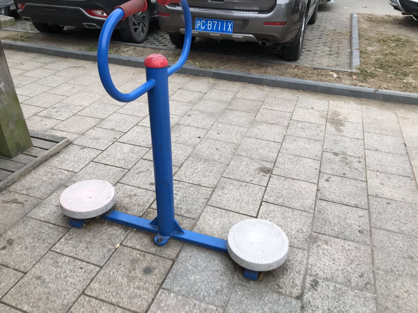 扭腰器