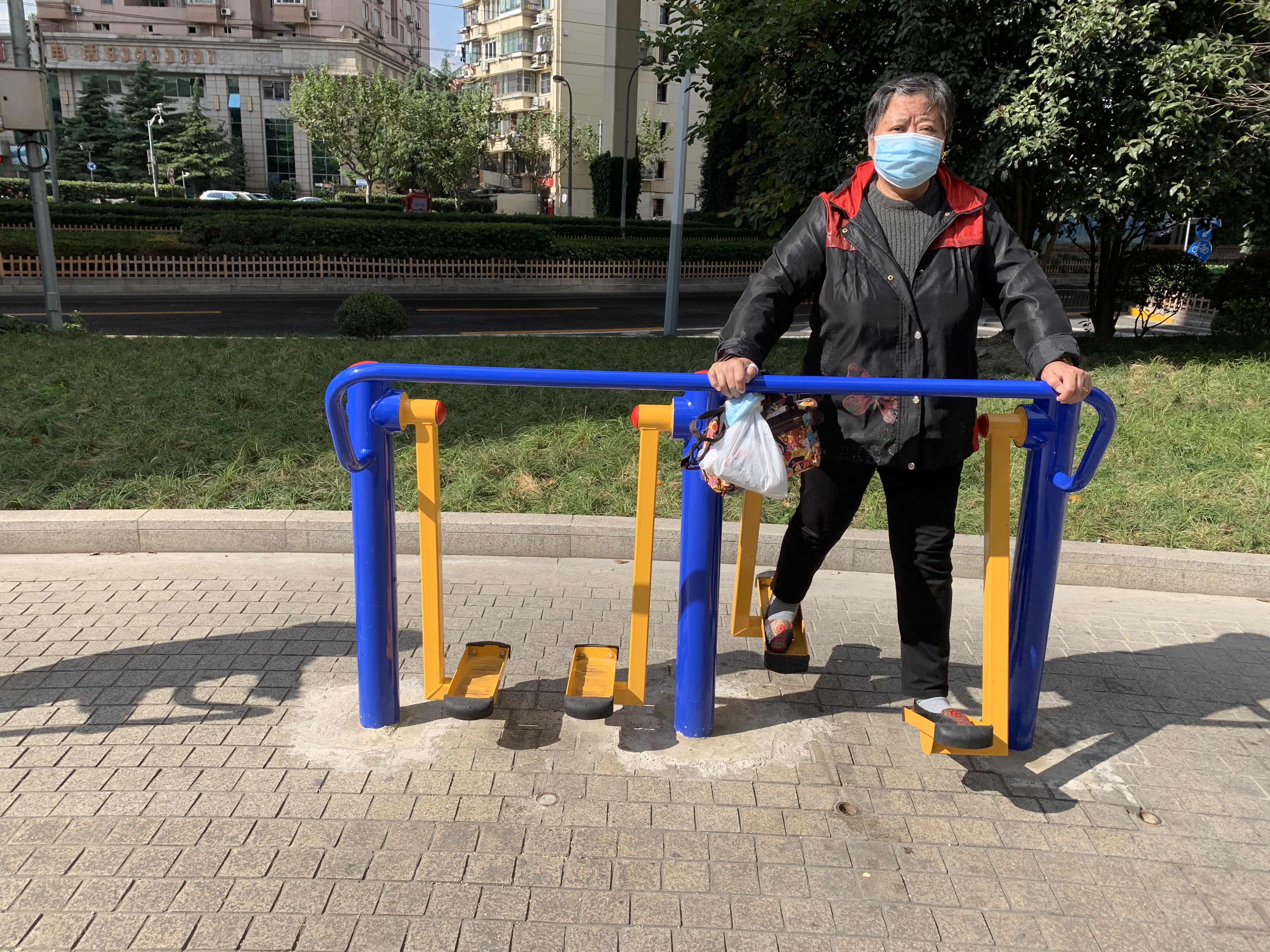 二位漫步機