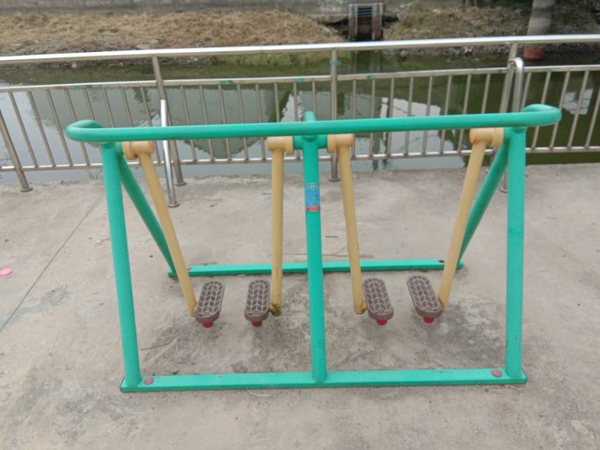 太空漫步器