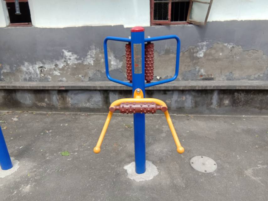 腰背按摩器