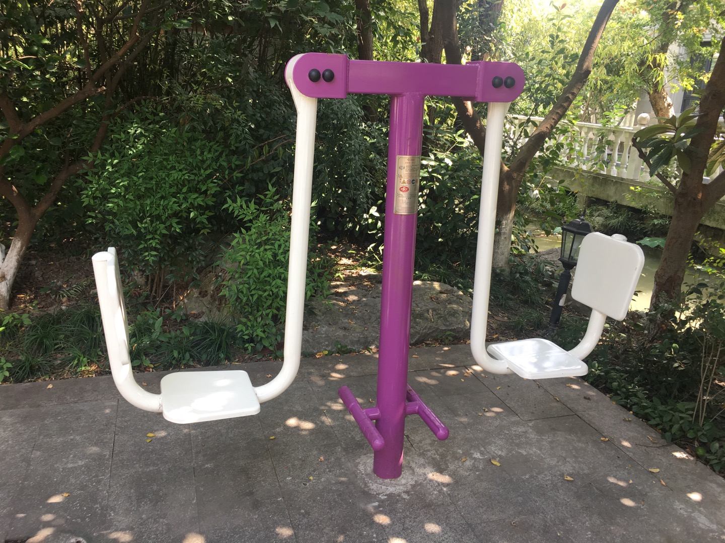 二位蹬力器