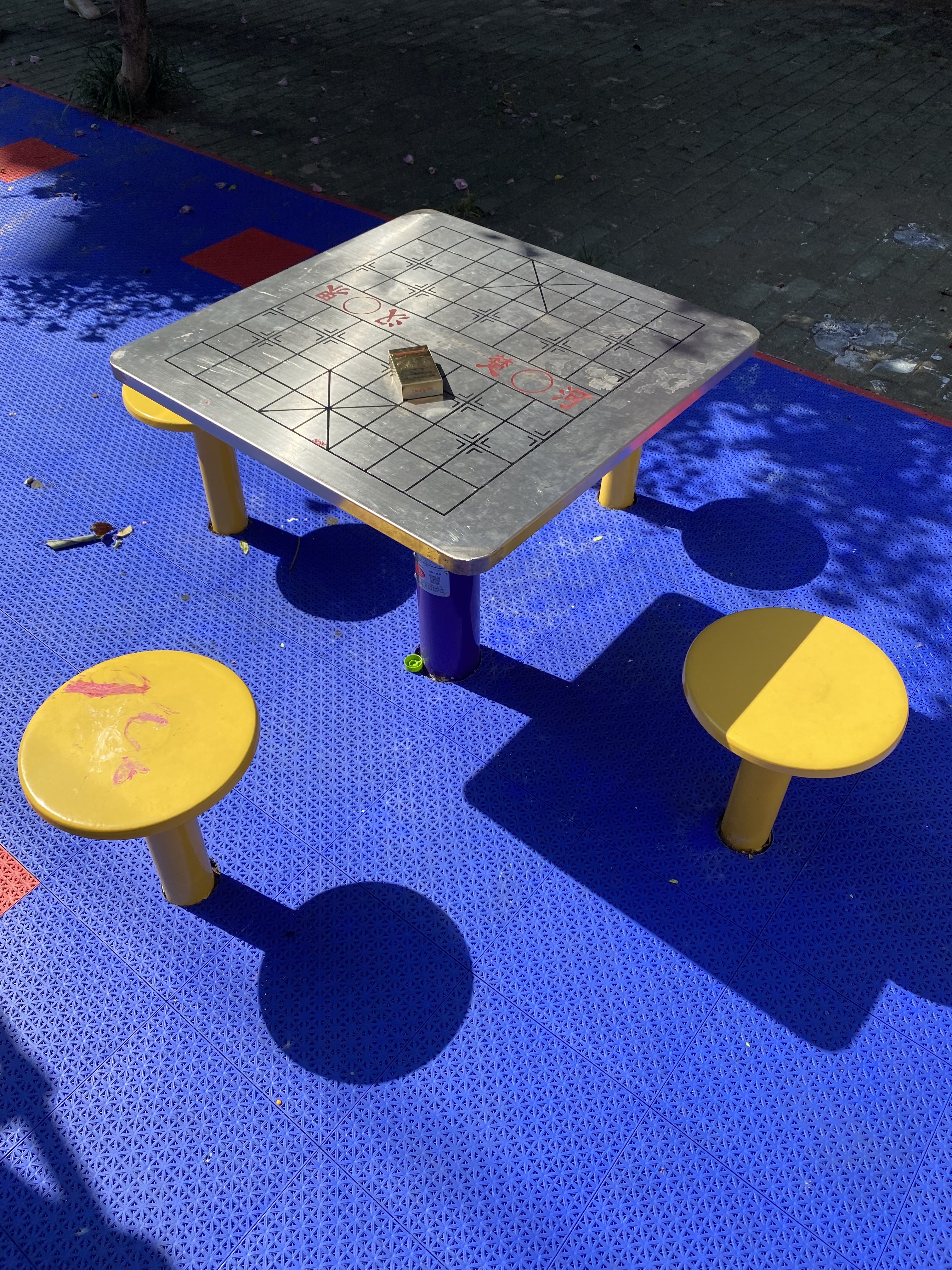棋牌桌