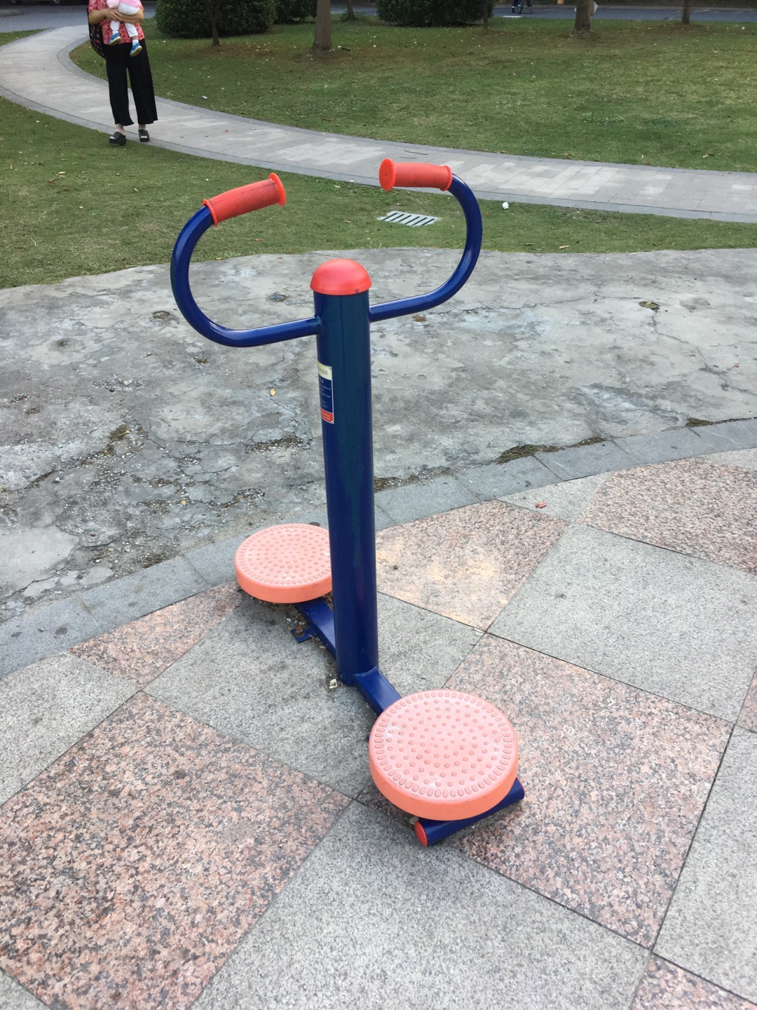 扭腰器