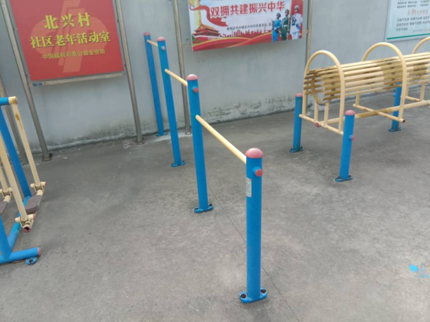 壓腿杠