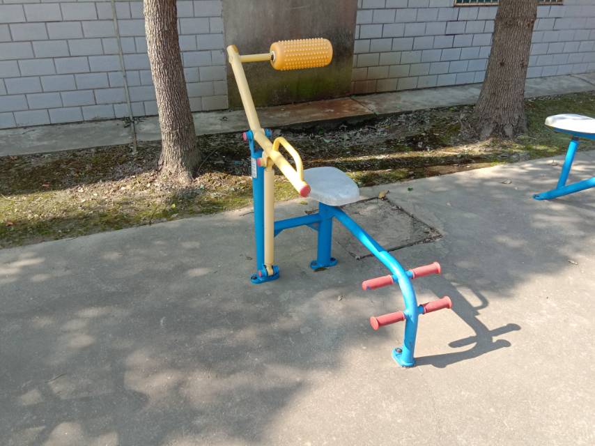 腹背鍛煉器