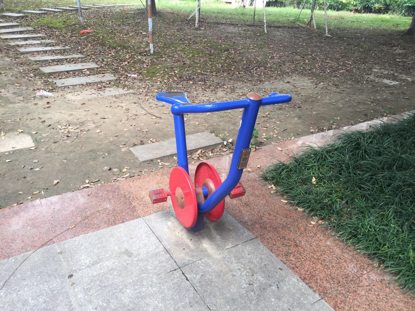 直立健身車(chē)