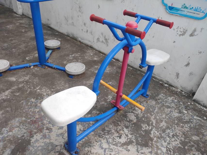 下肢鍛煉器