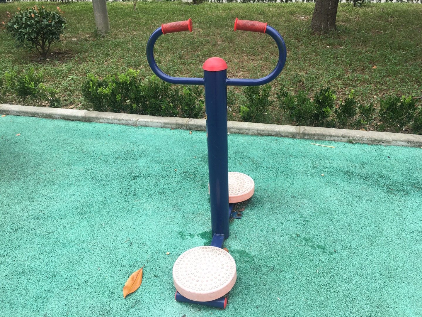 扭腰器