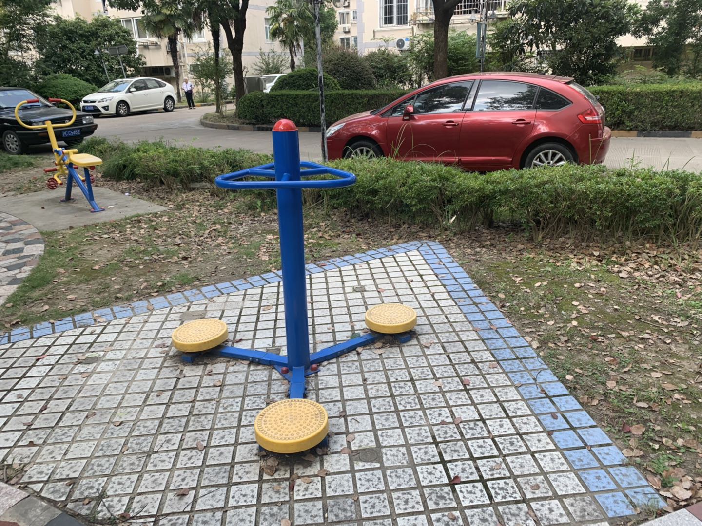 扭腰器