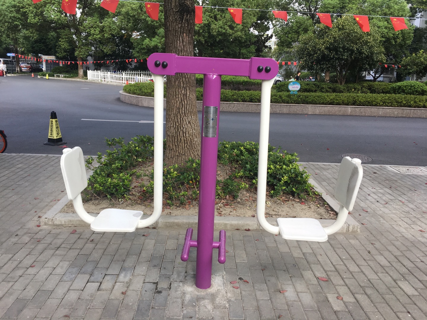 二位蹬力器