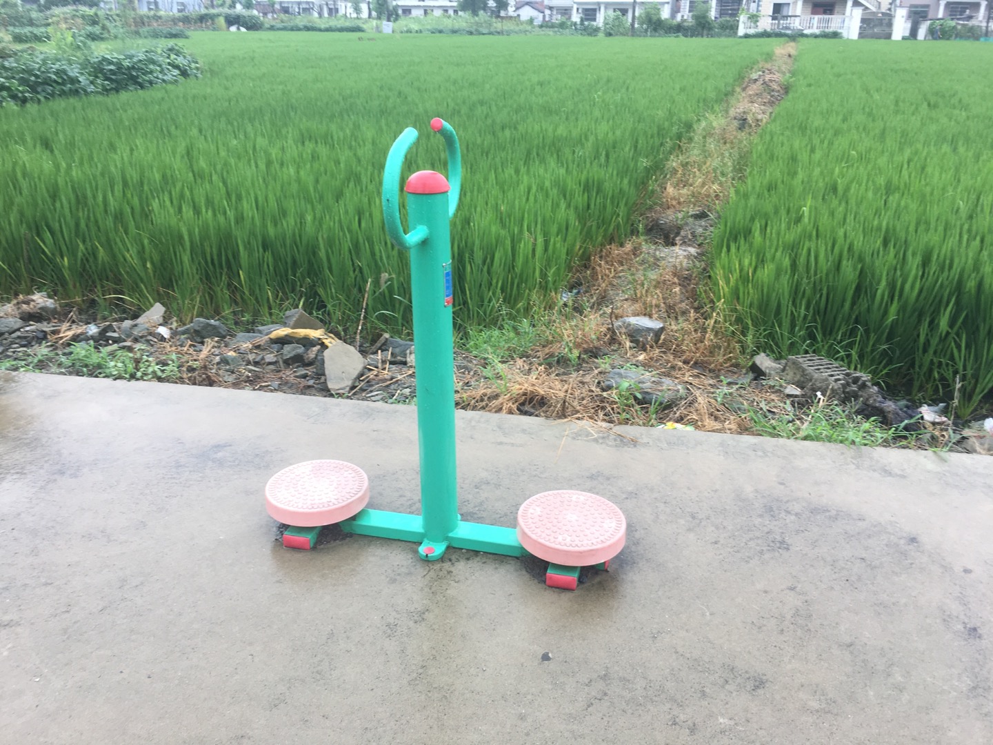 扭腰器