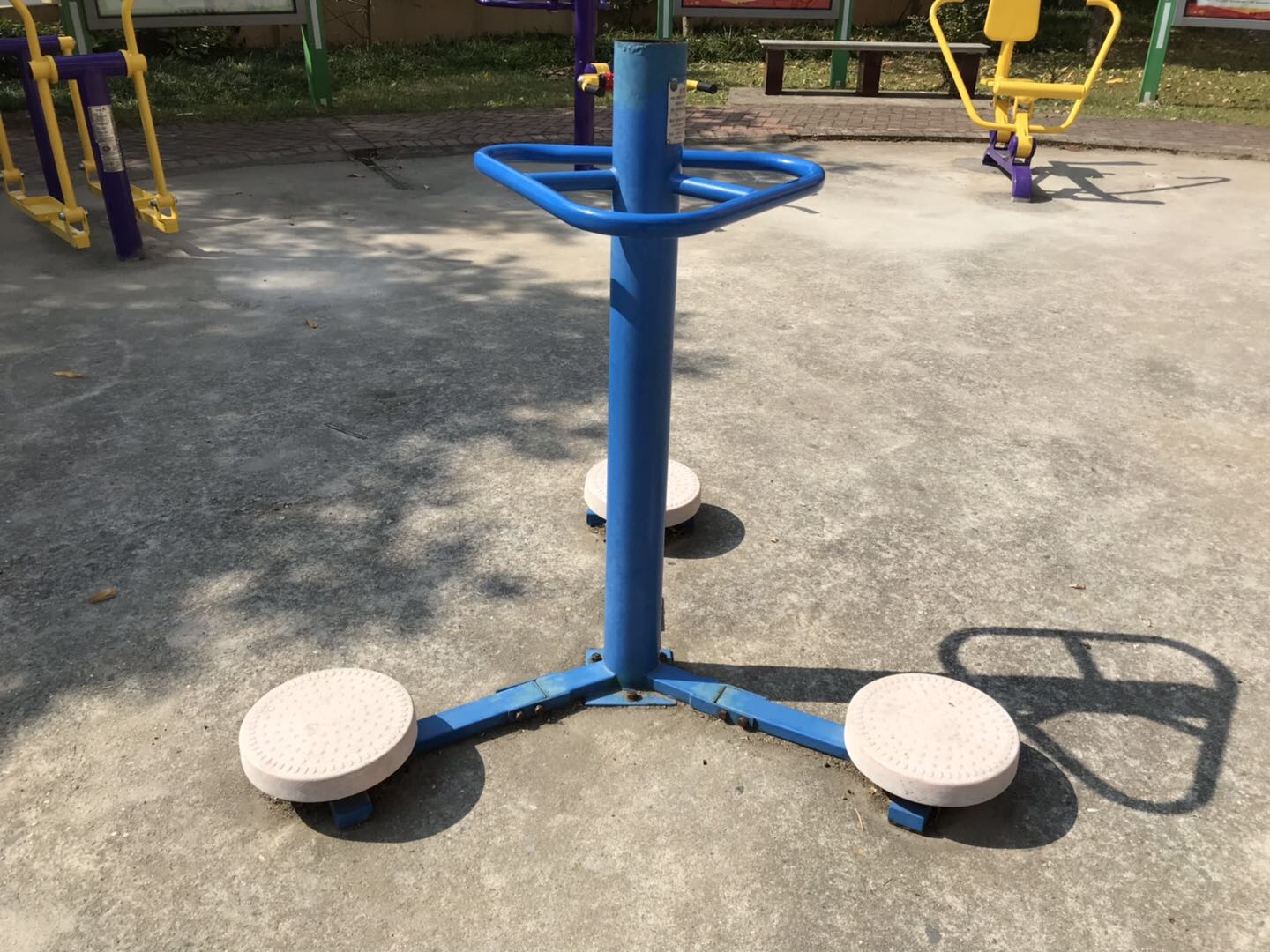 扭腰器