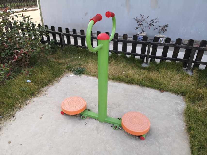 扭腰器