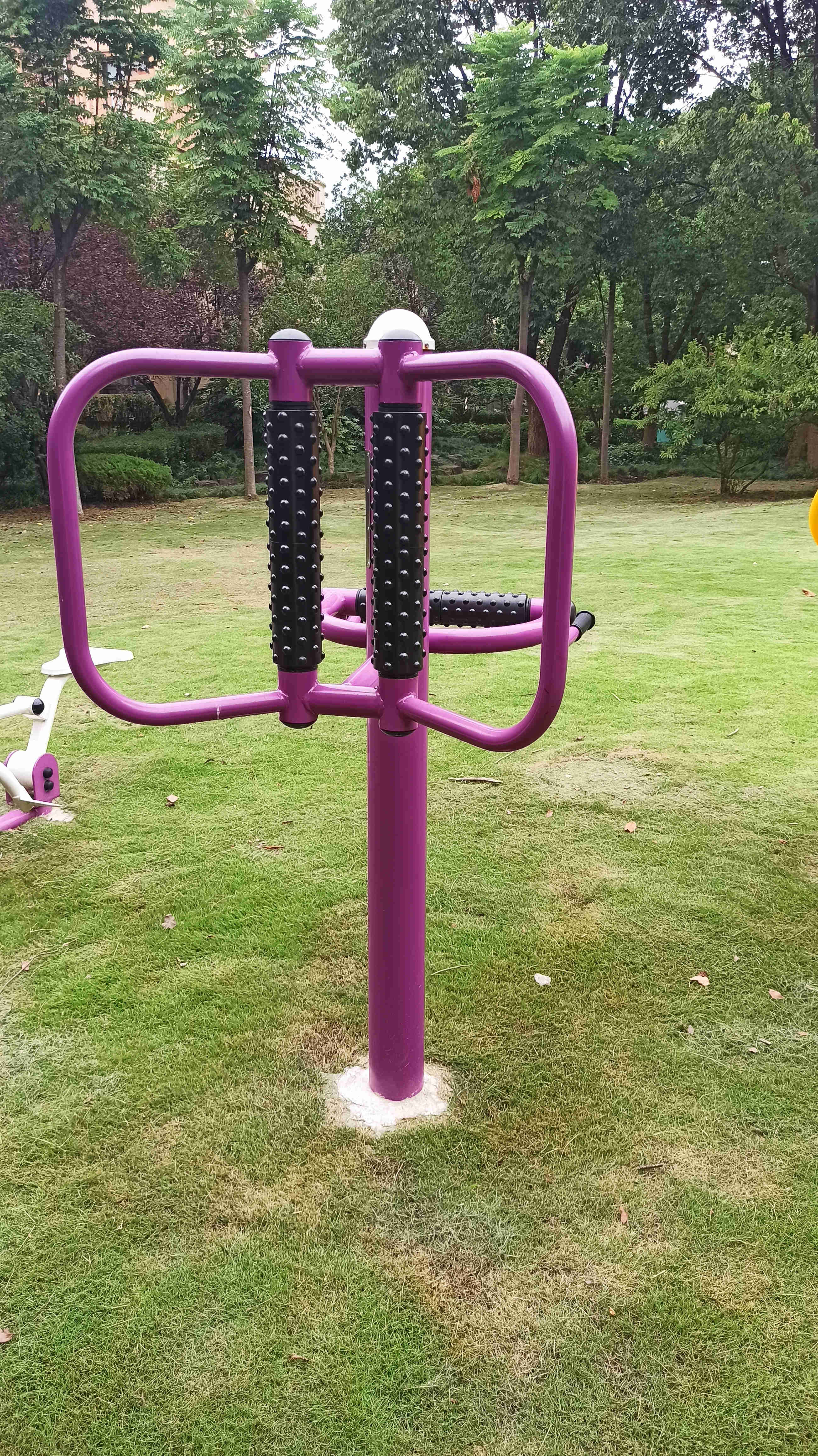 腰背按摩器