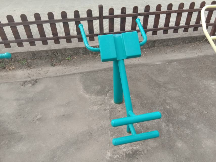 背肌訓練器