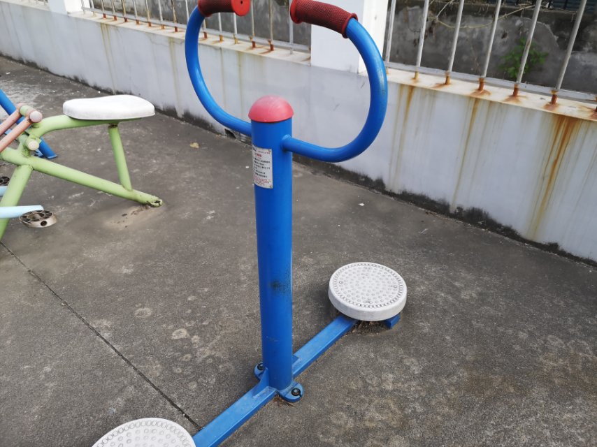 扭腰器