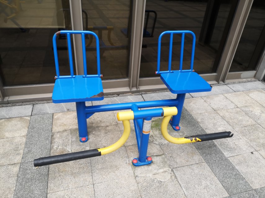 下肢訓練器