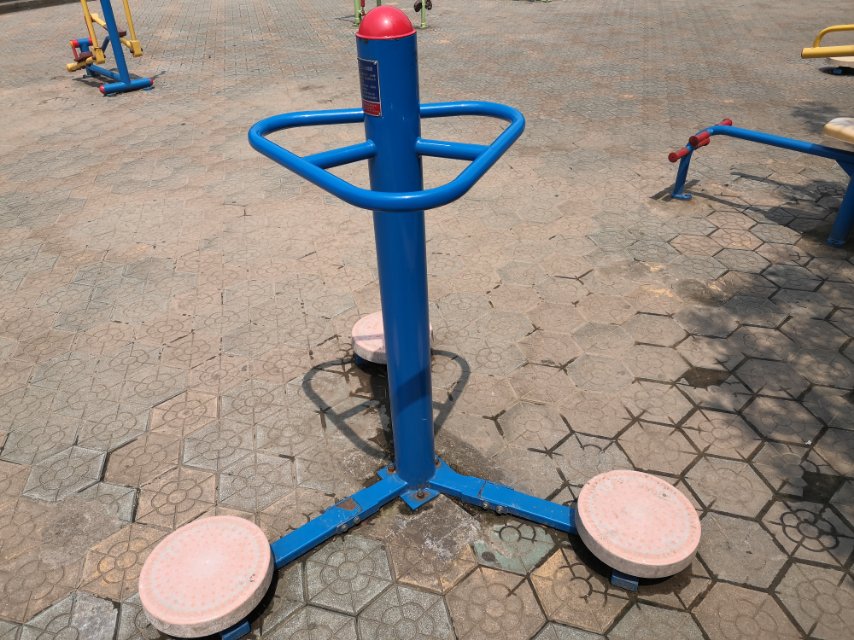 扭腰器