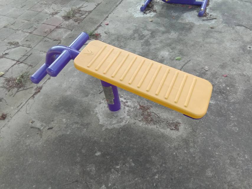 單人腹肌架