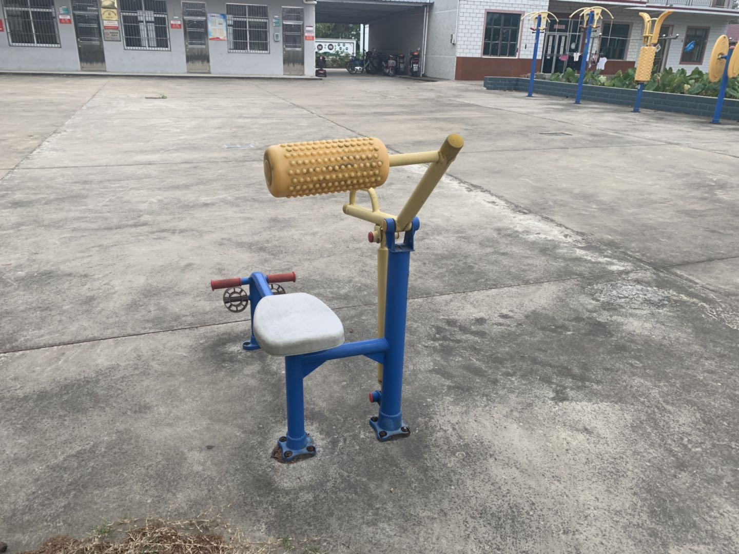 腹背鍛煉器