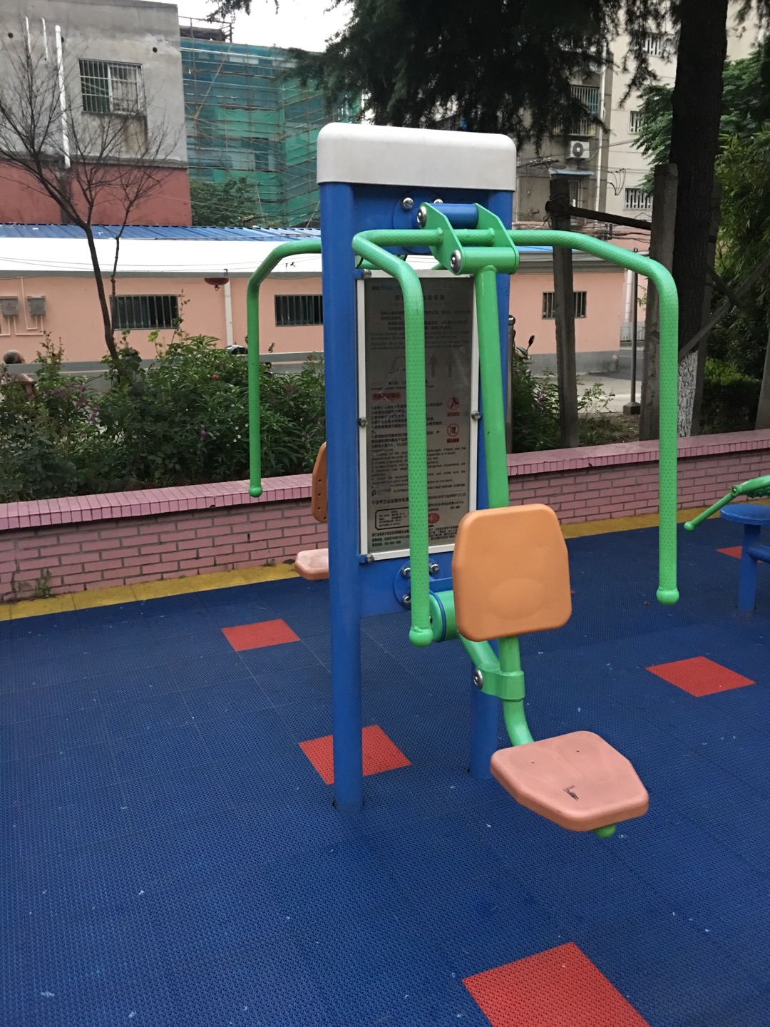 雙立柱推力訓練器