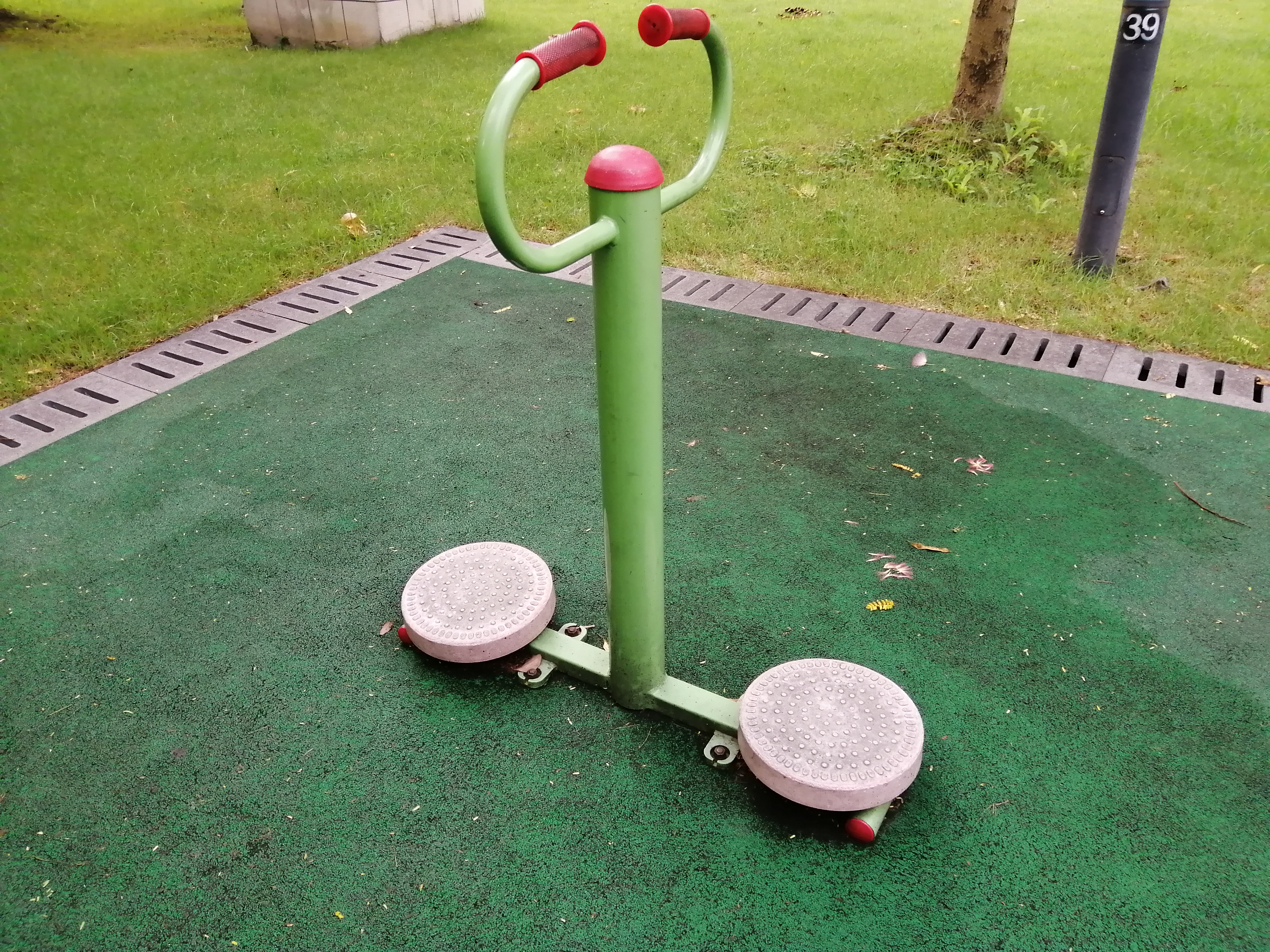 扭腰器