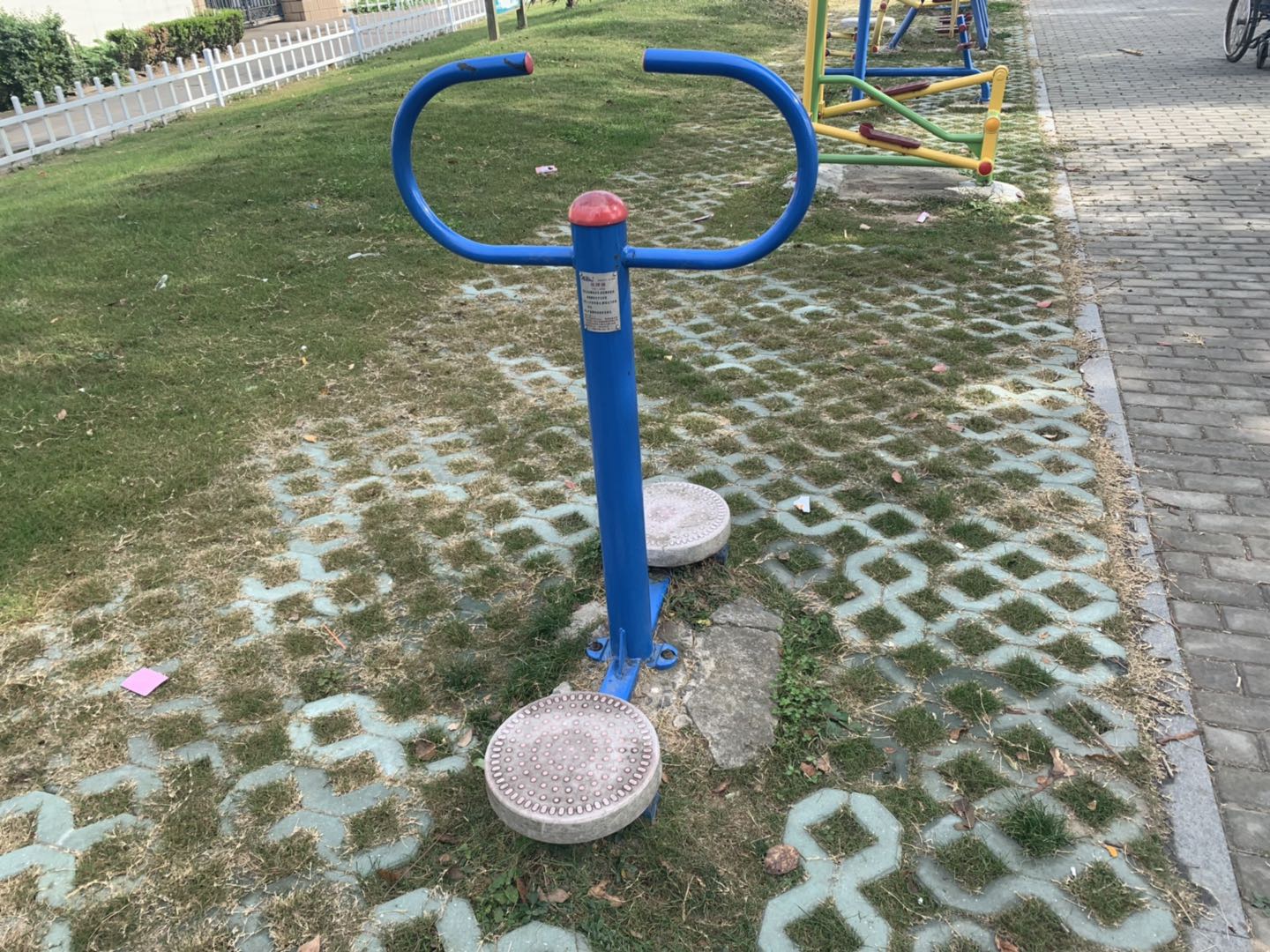 扭腰器