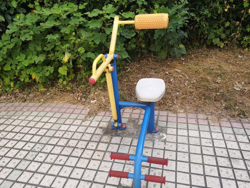 腹背鍛煉器