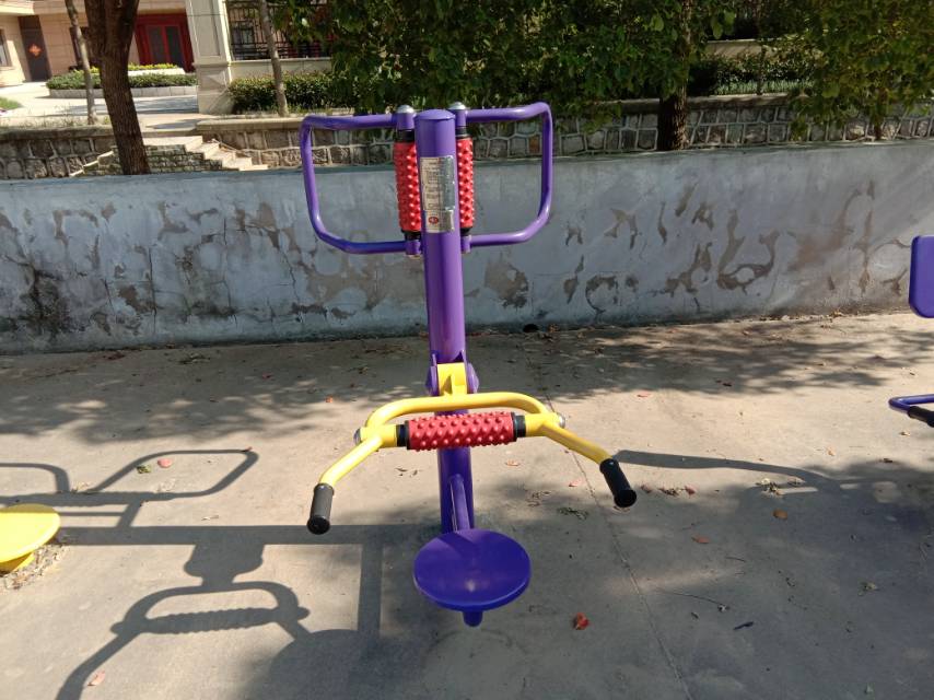 腰背按摩器