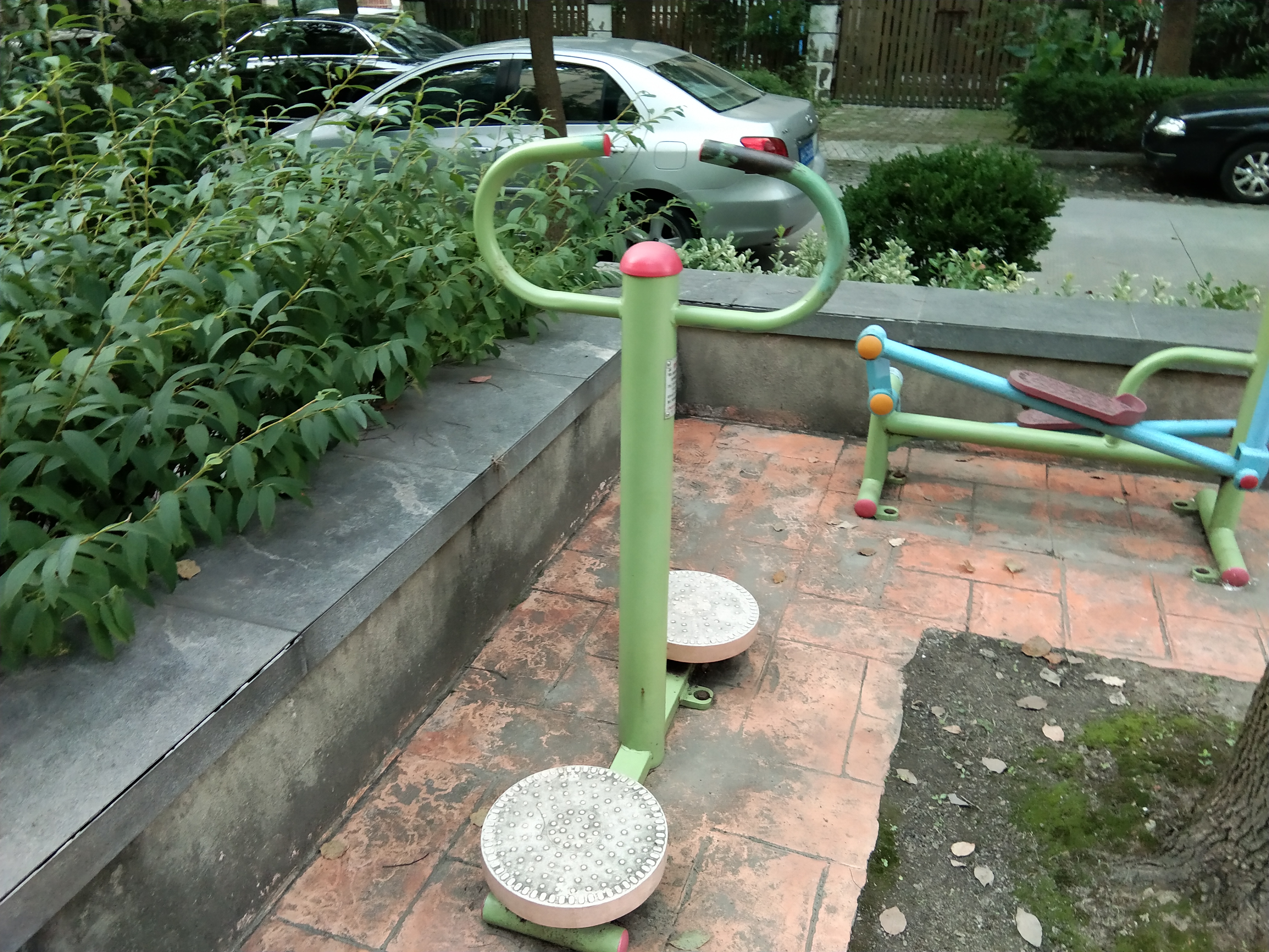 扭腰器