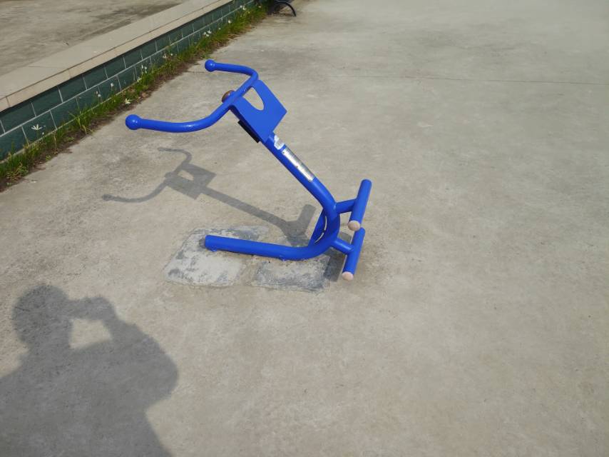 背肌訓練器