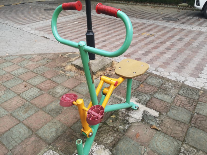 腰力鍛煉器