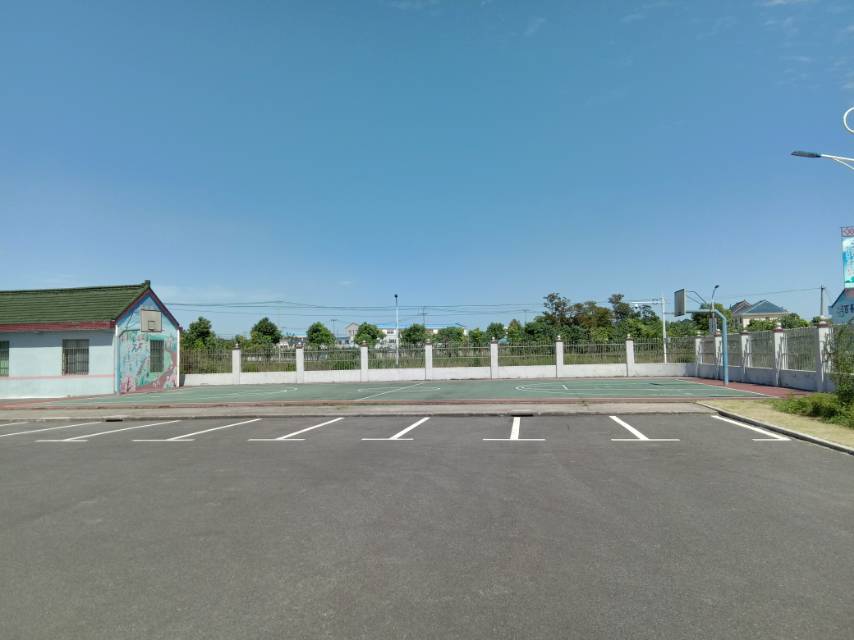 蕩田村籃球場