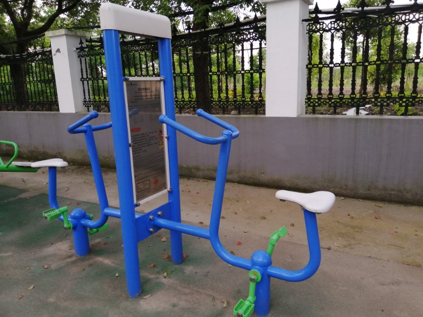 雙立柱健身車