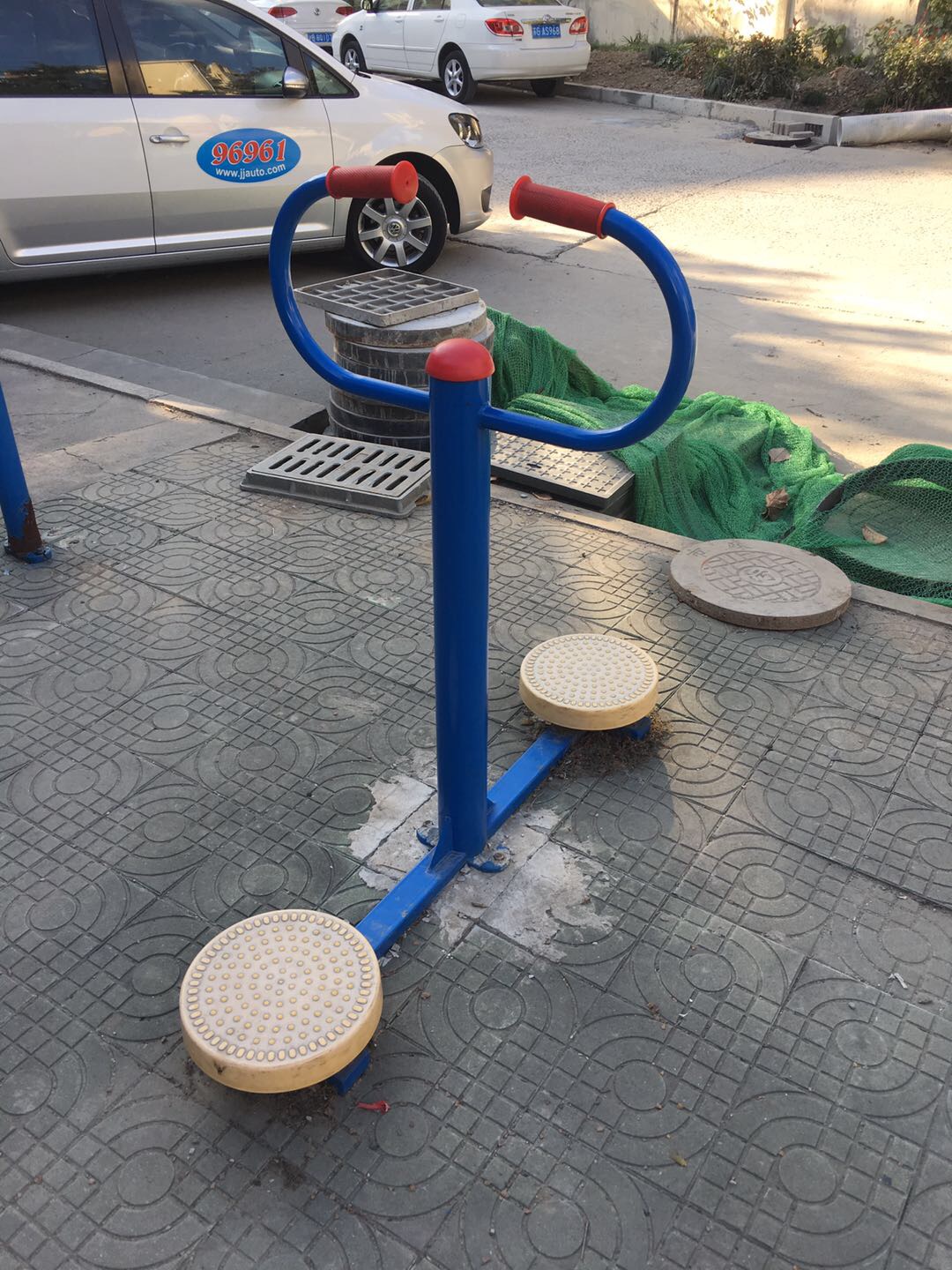 扭腰器