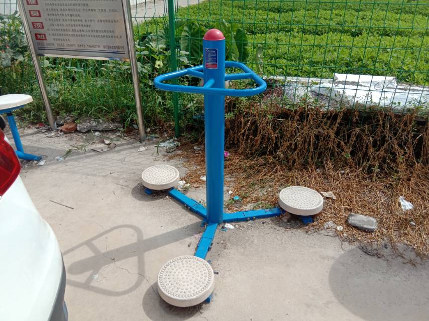 扭腰器