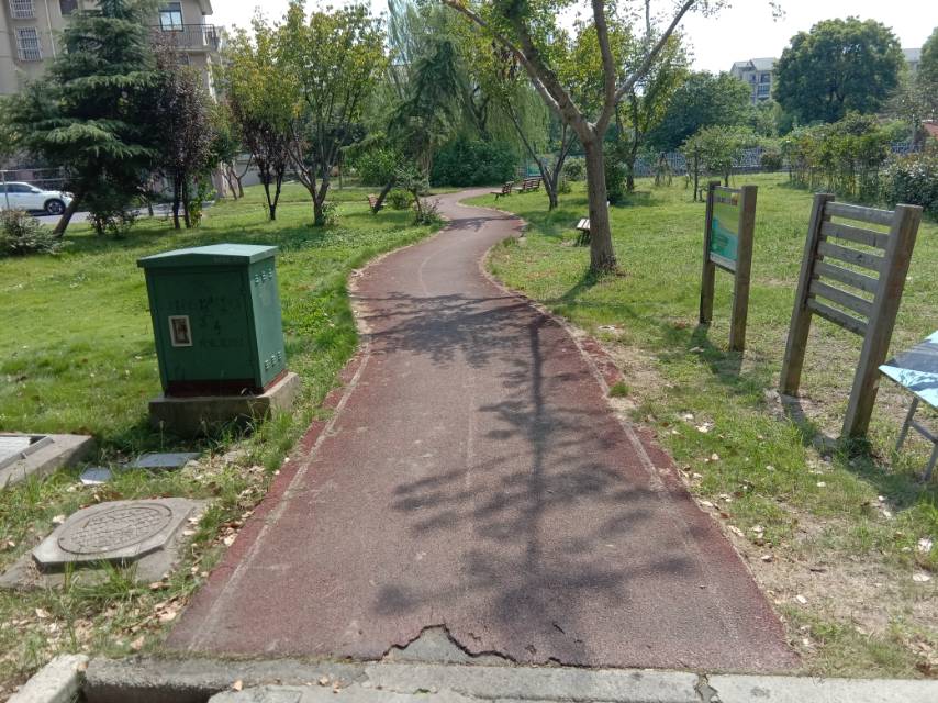 潤(rùn)景苑百姓健身步道