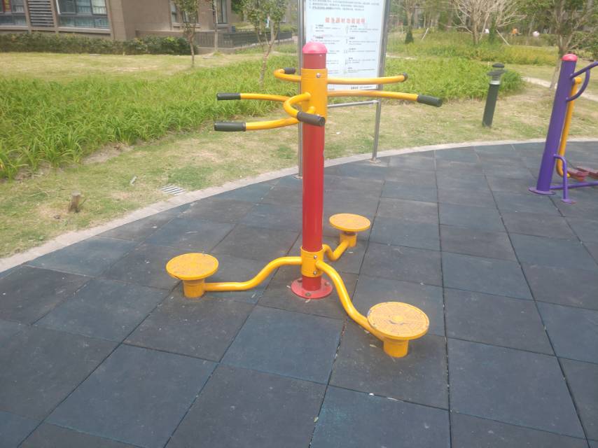 扭腰器