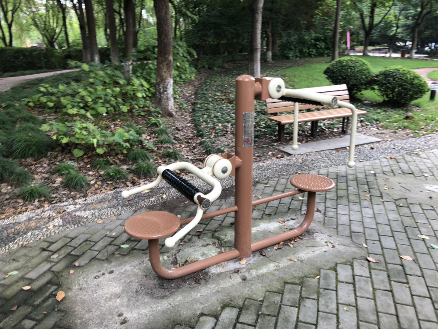 頸腰按摩器